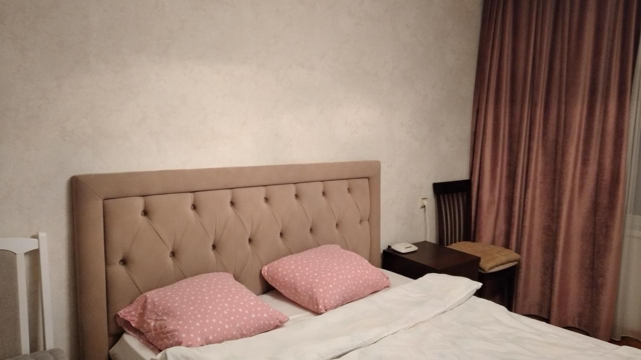 Apartment On Dacia Chişinău Esterno foto